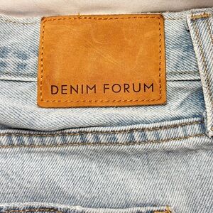 Aritzia Denim Forum The Ex Boyfriend Light Blue Jeans